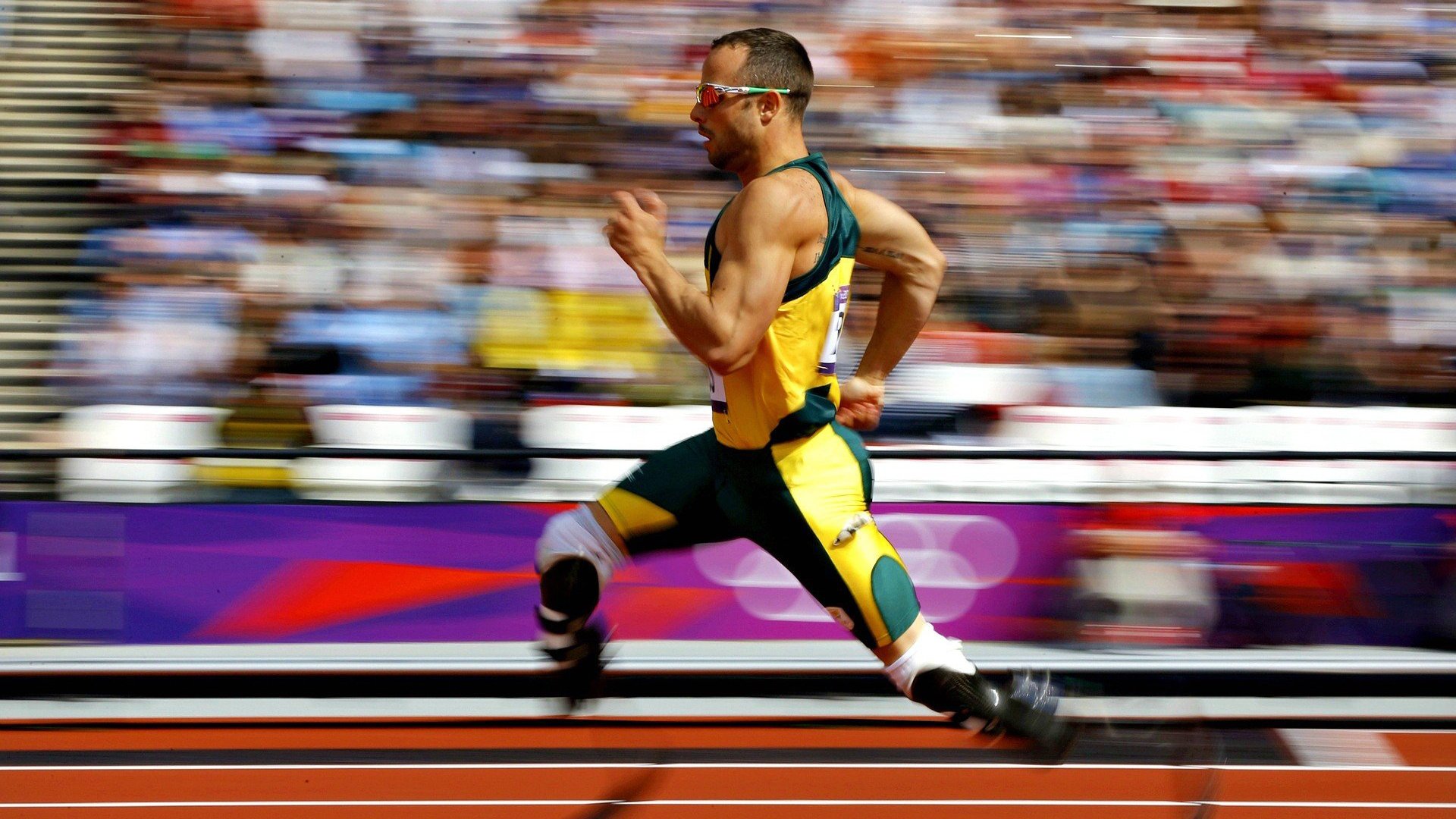 弗拉门戈中场调度精准，进攻转换流畅，弗拉门戈对竞技俱乐部